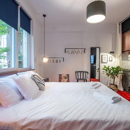 Central Art-Inspired Flat With Private Garage Sofia Buitenkant foto